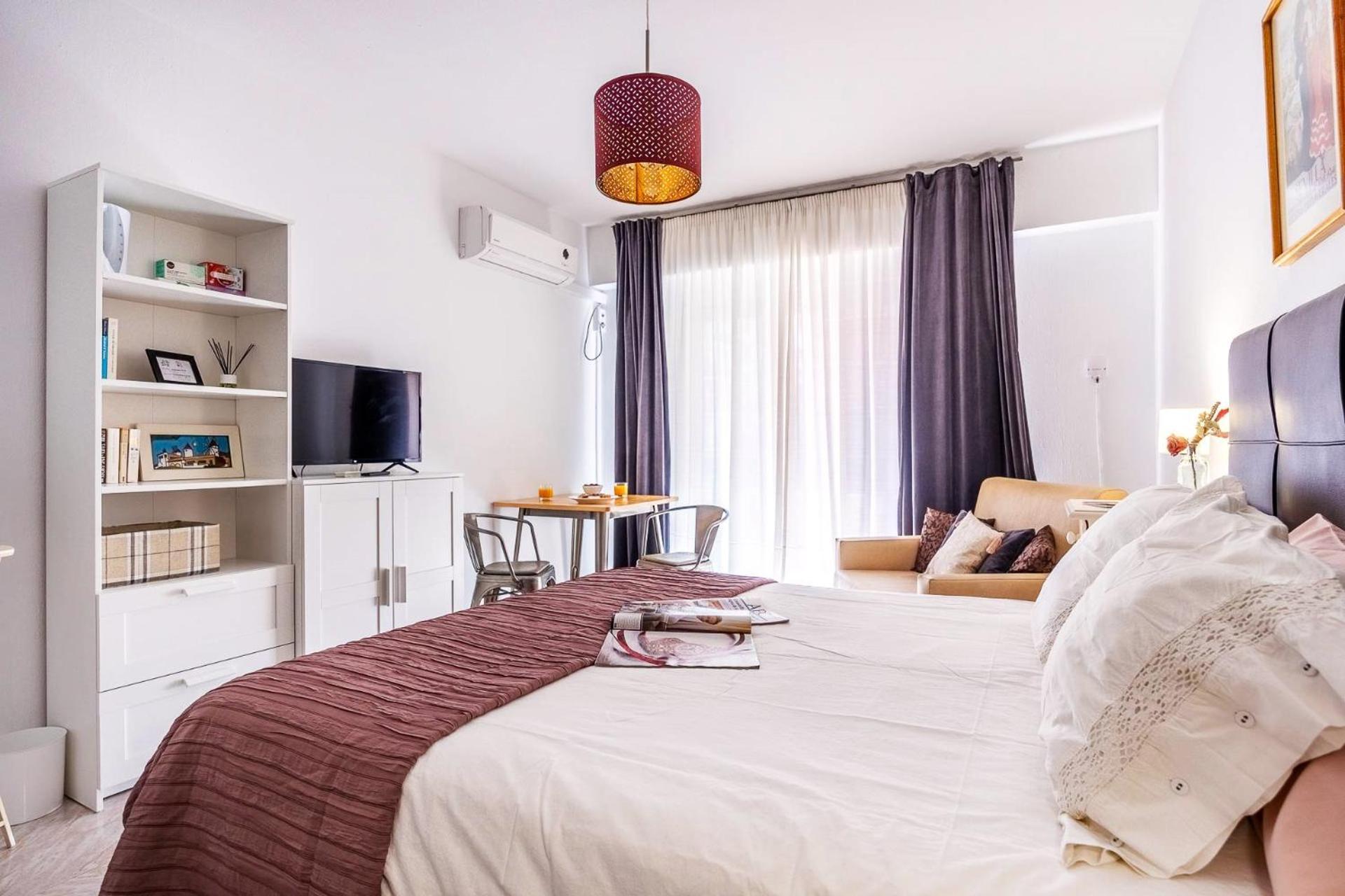 Sunterrace Loft-Triana'S Star, 10' From City Center! Apartment